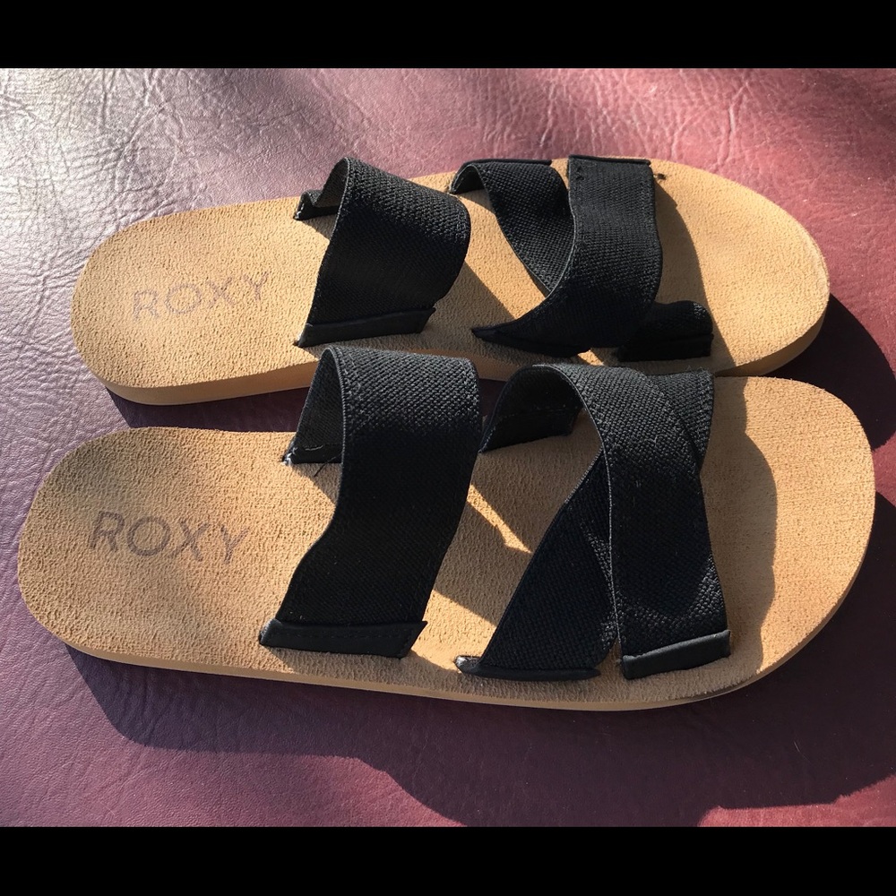 Roxy Sandals - women’s size 9